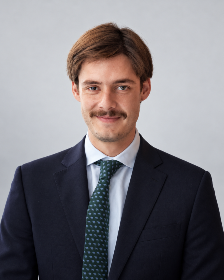 Julián González, Madrid International Business School
